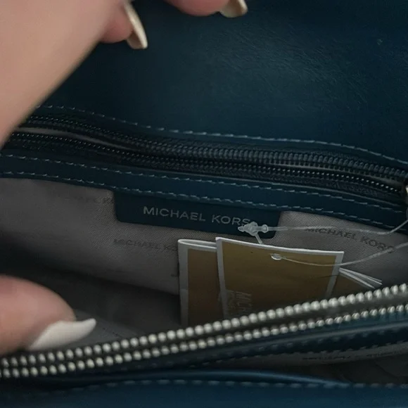 Michael Kors Purse Limited Edition - Picture 7 of 7